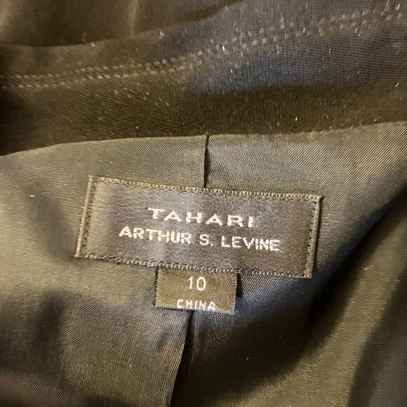 Tahari by ASL Dress Black Knee Length Dress Belt V Neck Collar NWOT Size 10 - Picture 7 of 14